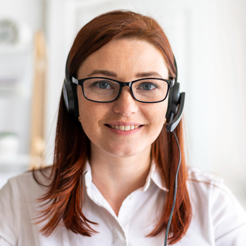 Margaux Sinclair, Lead Receptionist